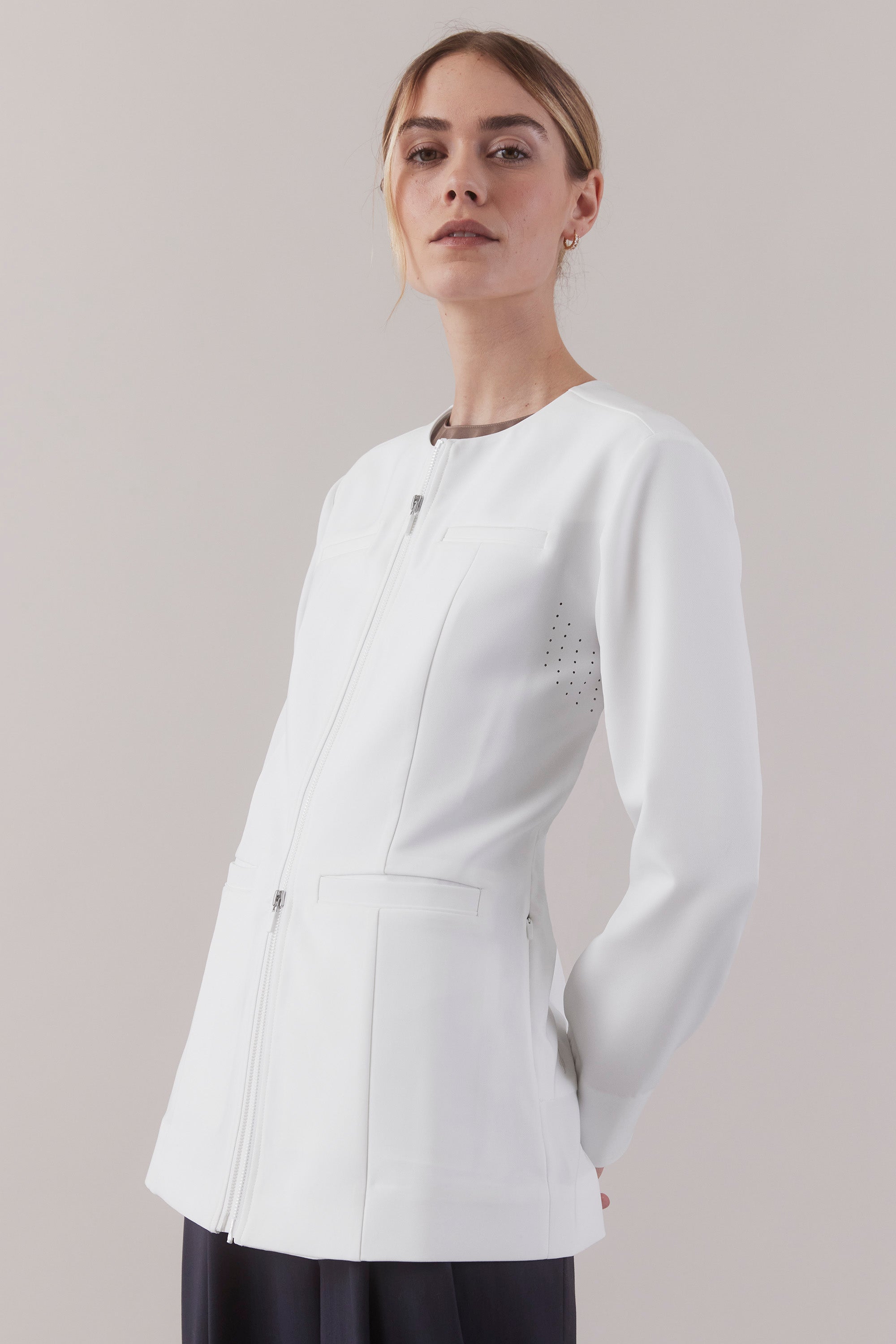 Jewel Clinical Jacket - White – J.BARBER